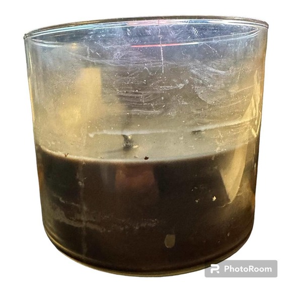 Bath & Body Works Black Tie Holiday 3 Wick Candle Sage Sandalwood Tonka 14.5 oz - Picture 3 of 9